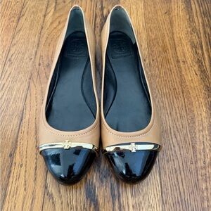 Tory Burch Two-Tone Tan Leather Ballet Flats with Black Patent Cap Toe